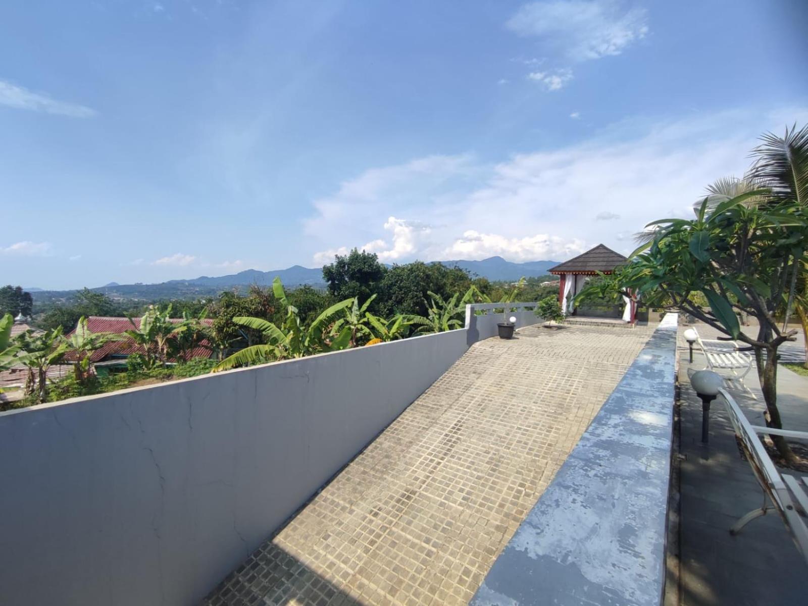 Green Villa Bogor view 5