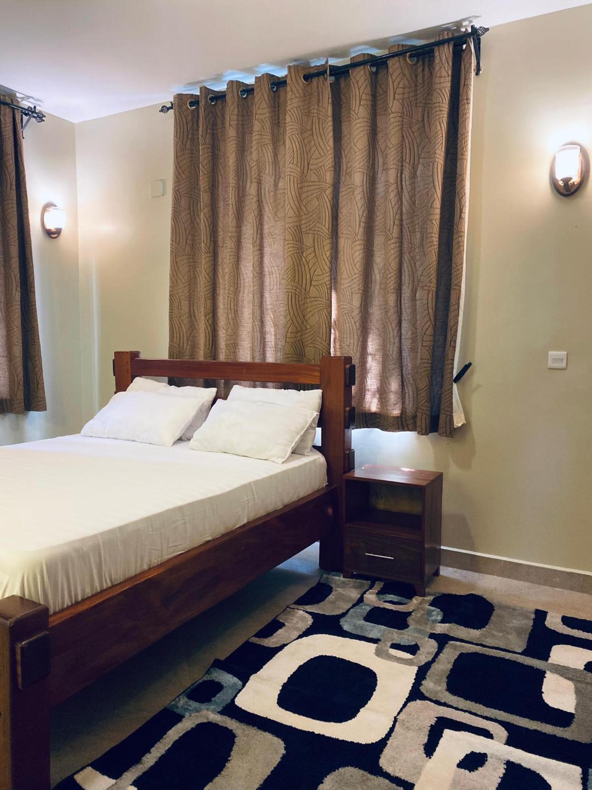 Jacomo Residences