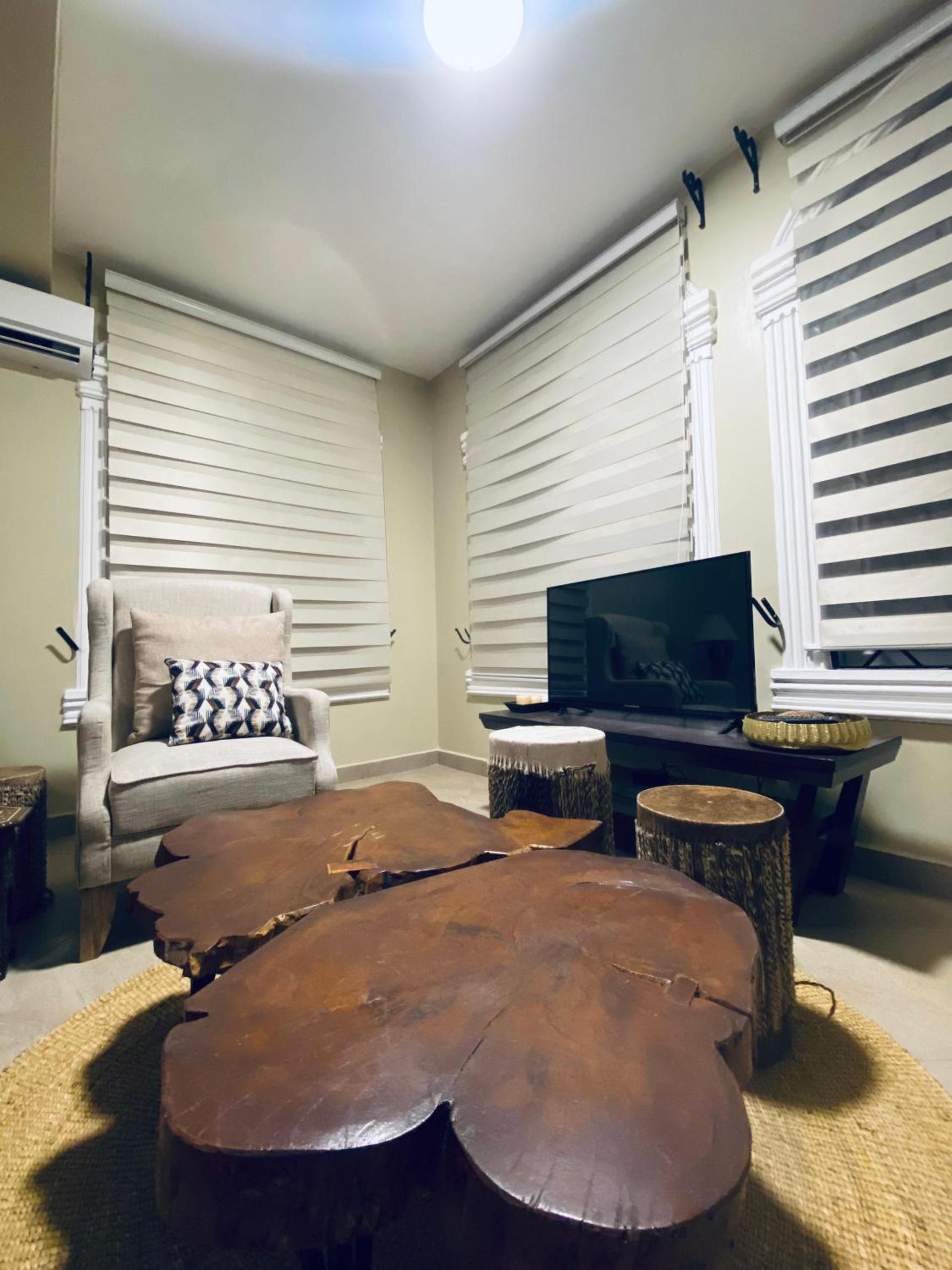 Jacomo Residences