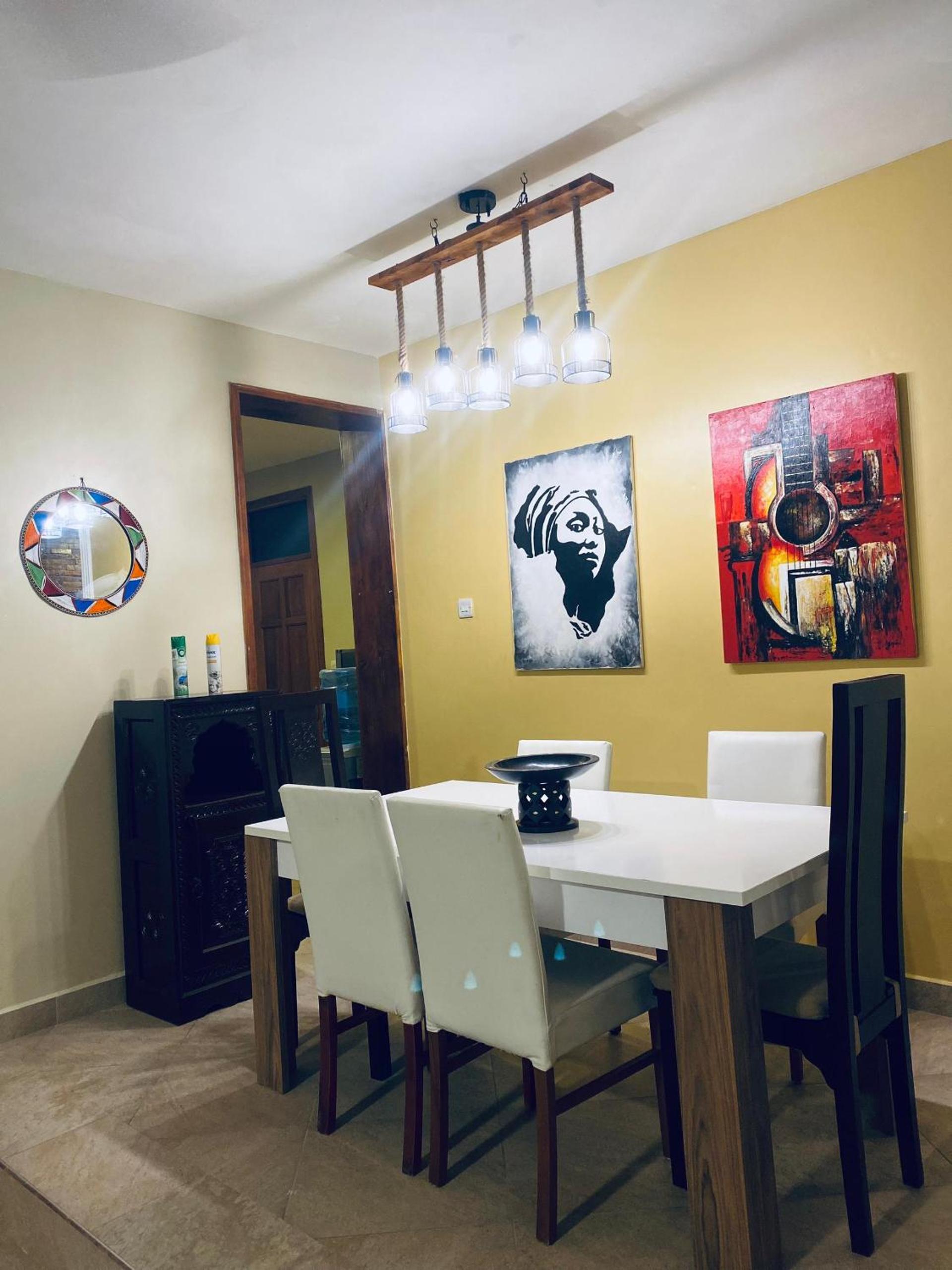 Jacomo Residences