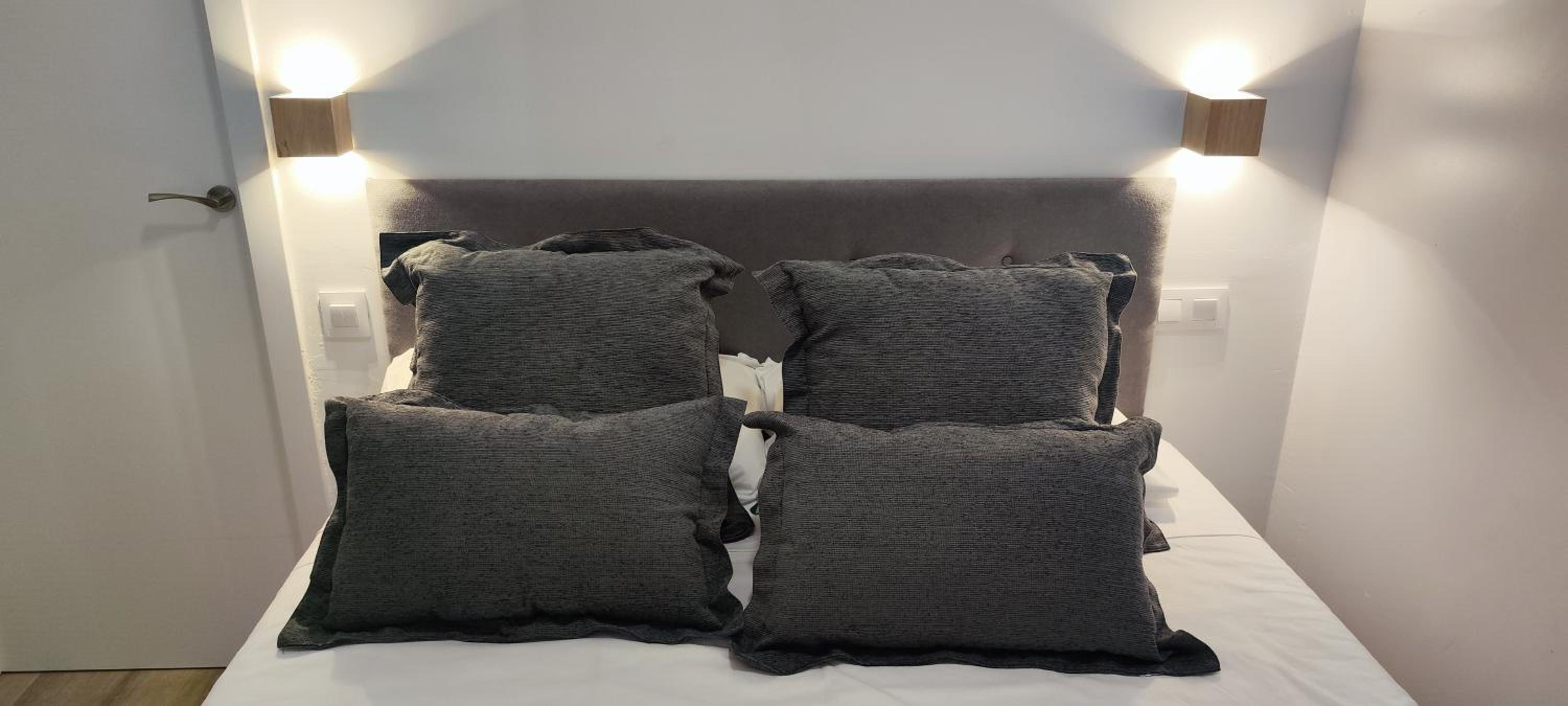 Apartamento entero Junto a Cuatro Caminos con licencia del Ayto de Madrid