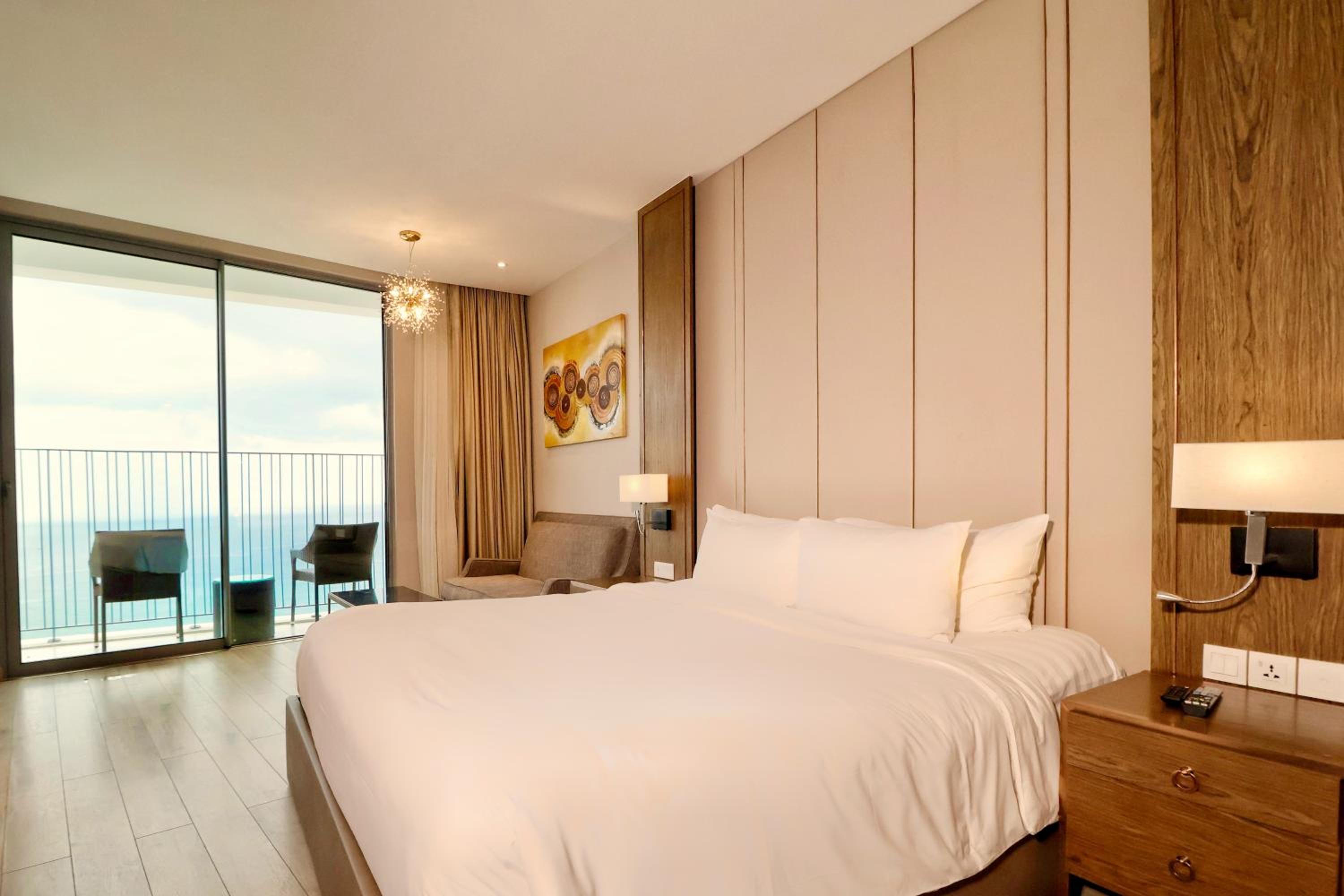 Wise Stay Panorama Condotel