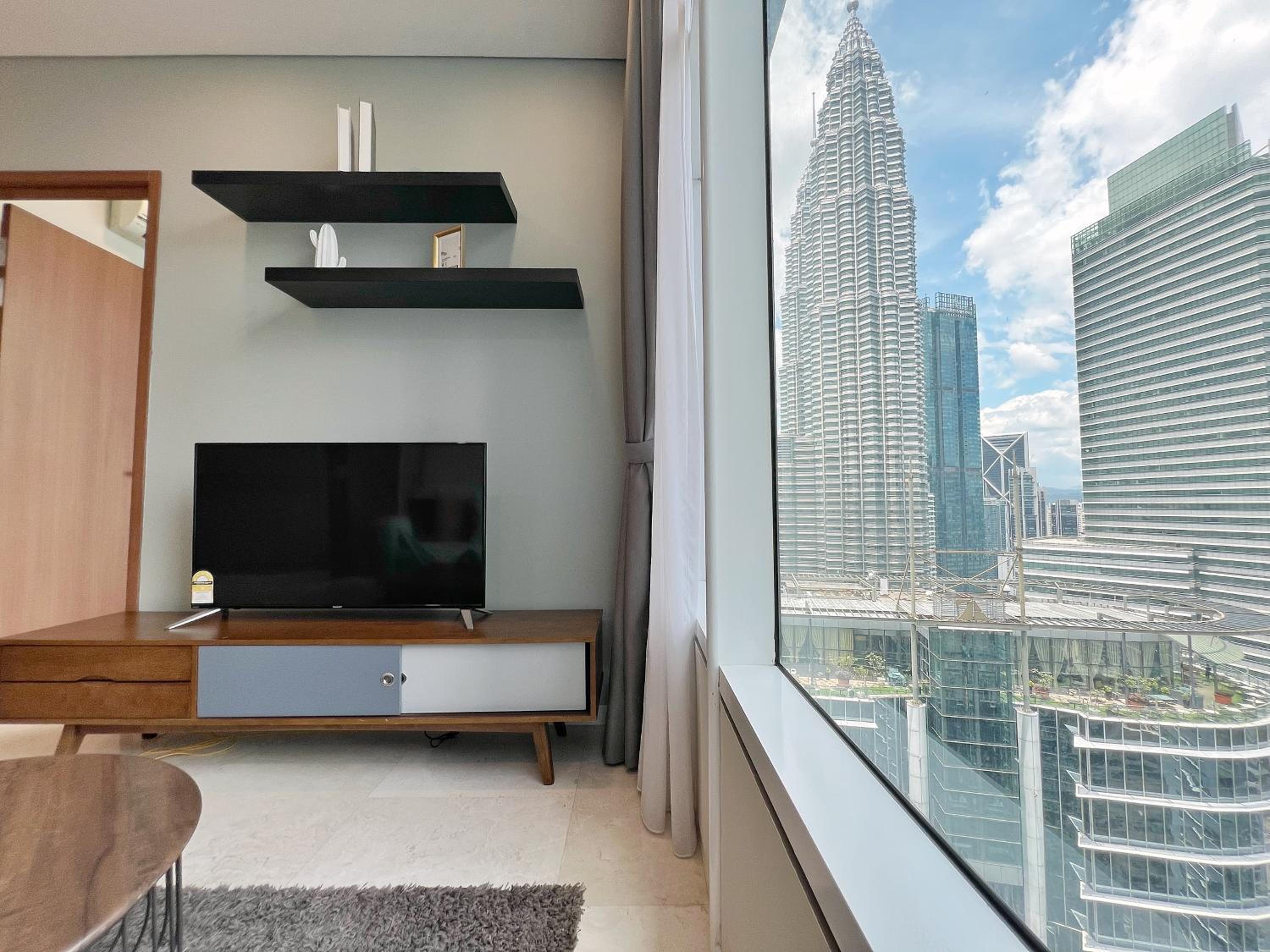 Sky Suites Leisure 3BR Suite at KLCC