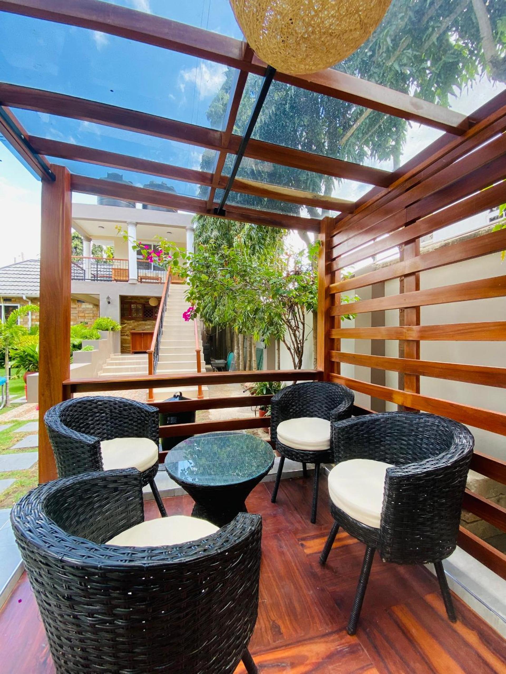 Jacomo Residences