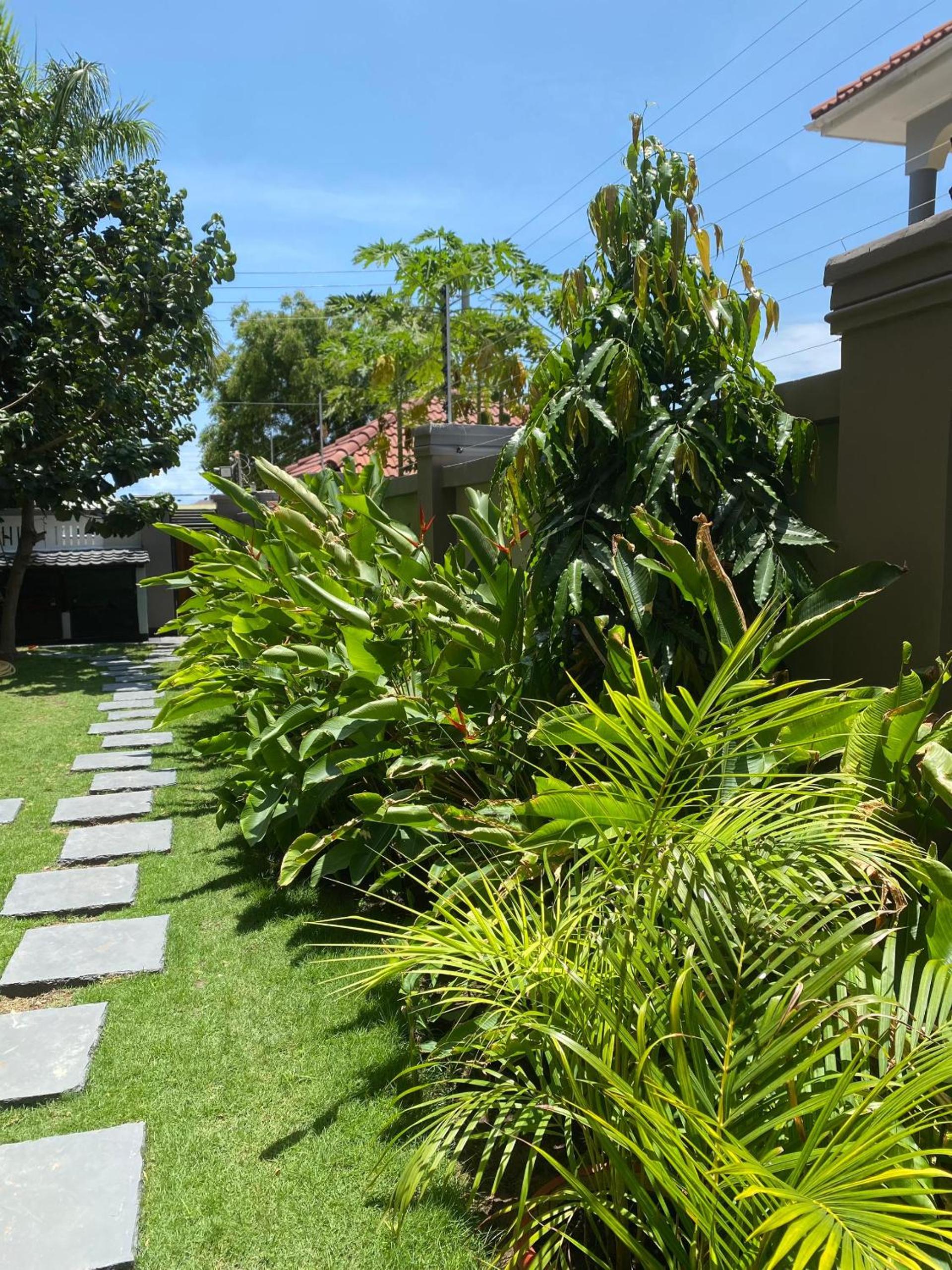 Jacomo Residences