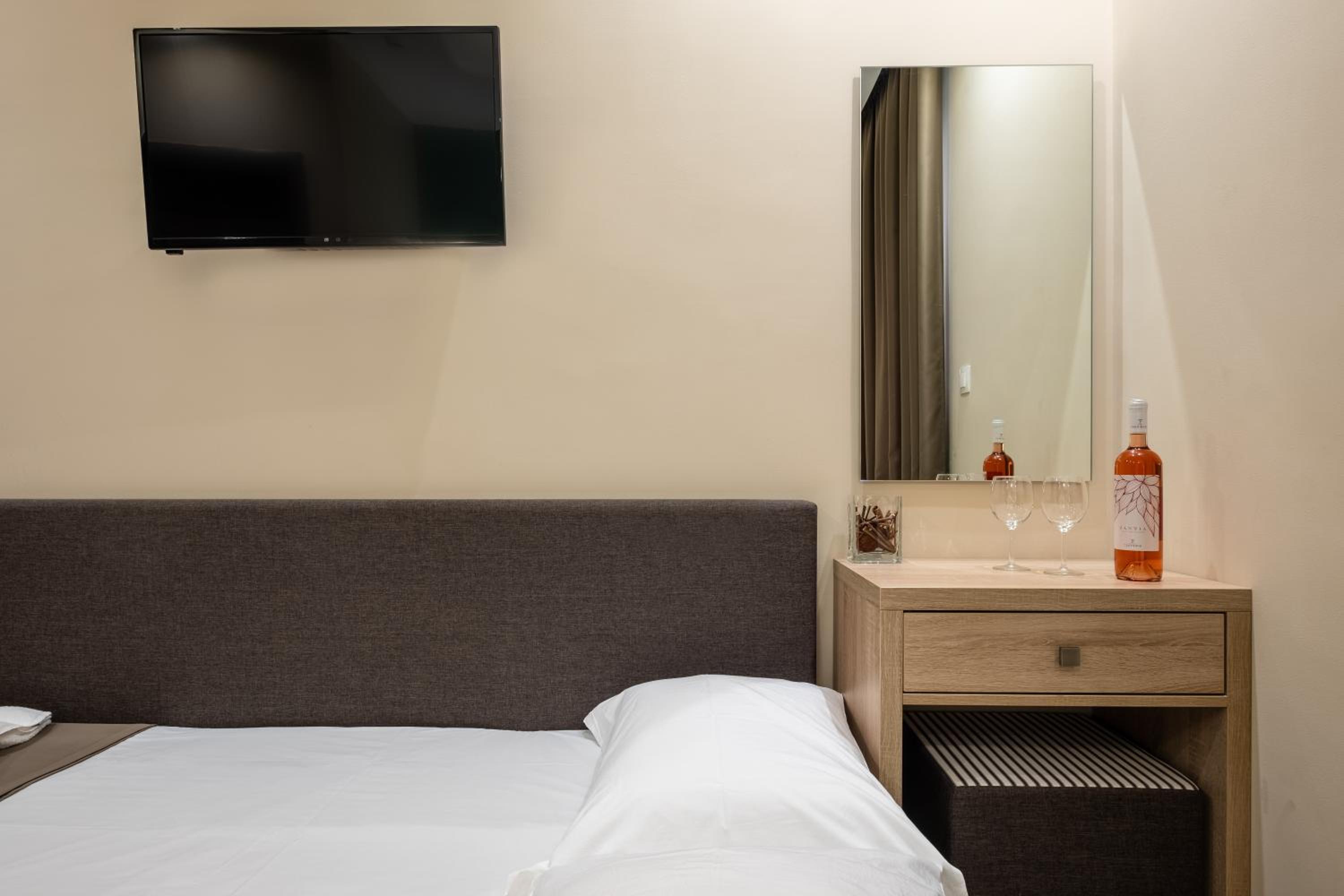 Lagaria Luxury Rooms