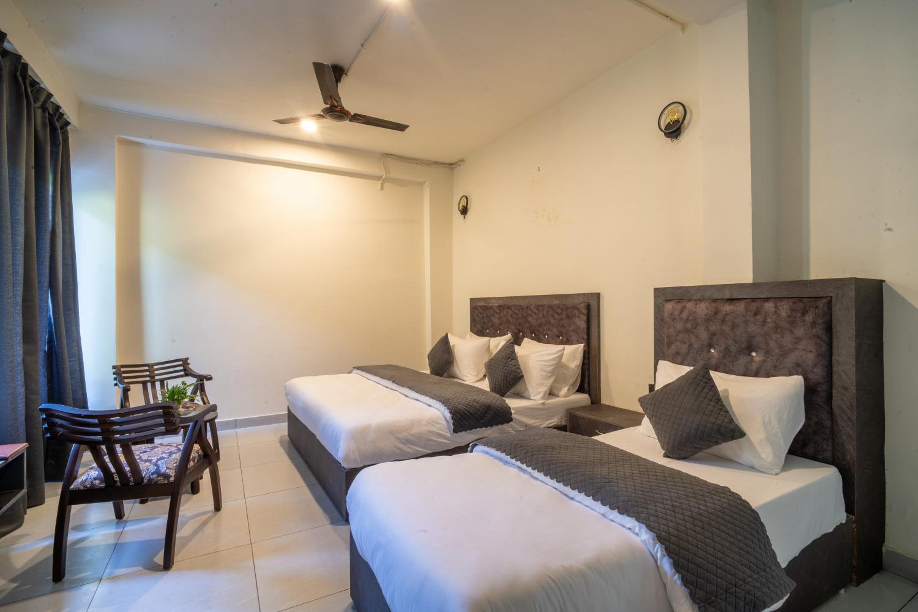 M-aple Hills Resort