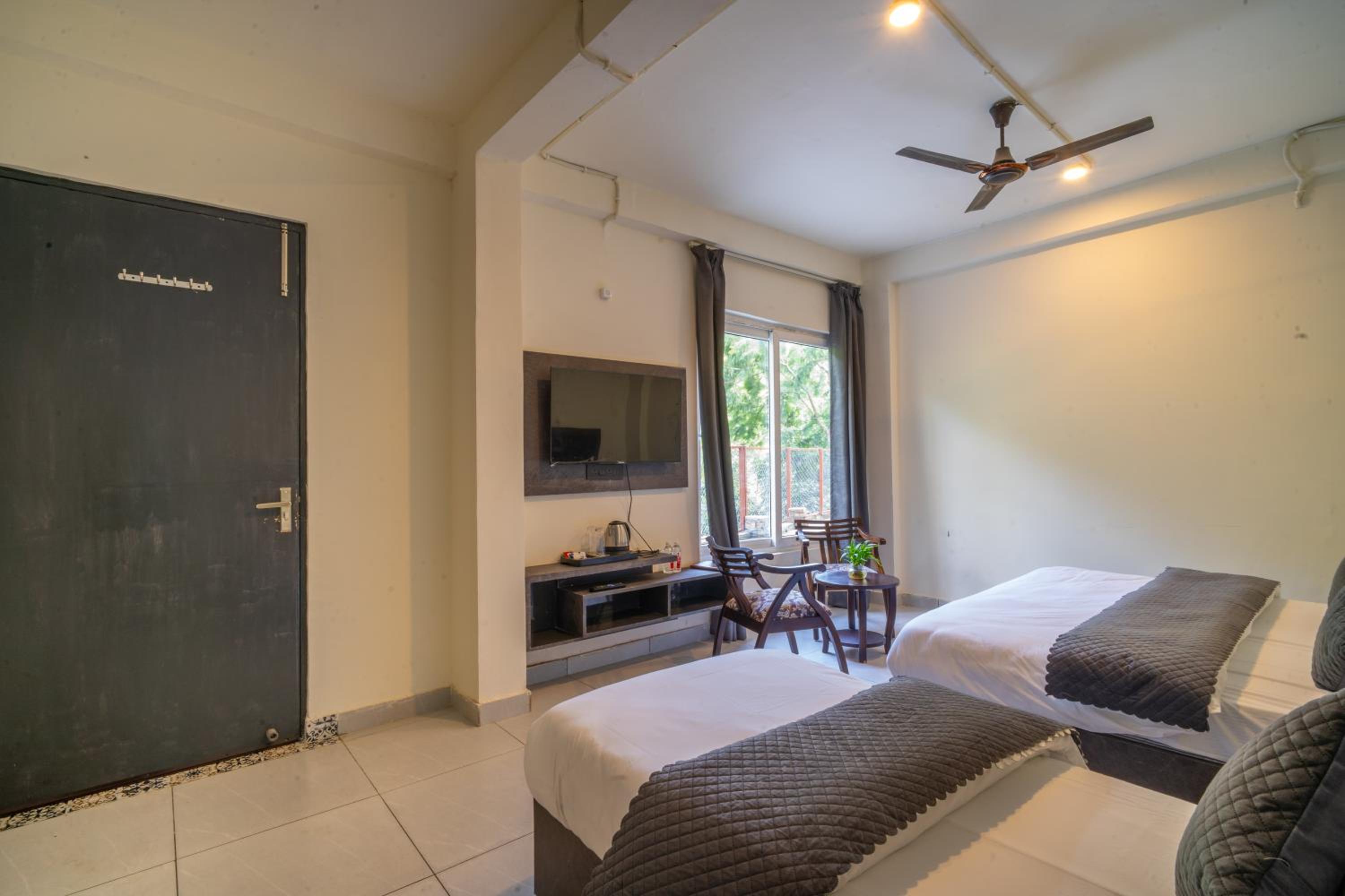 M-aple Hills Resort