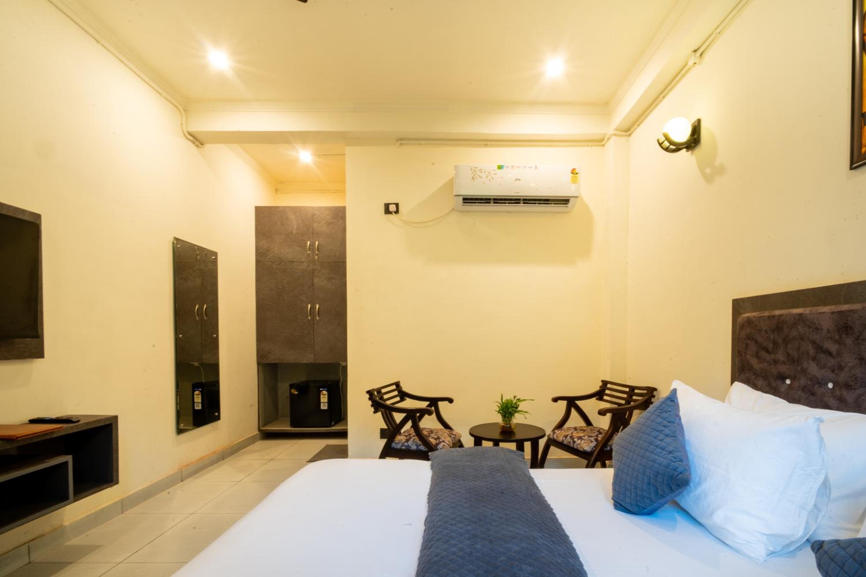 M-aple Hills Resort