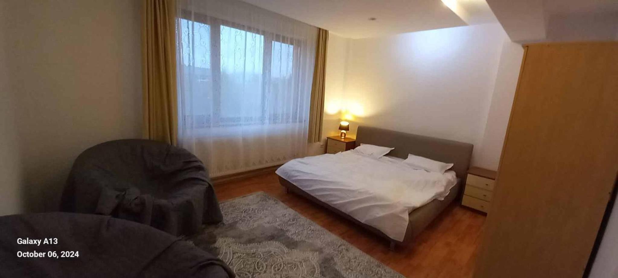 Villaweb 3rooms apartment with 2large bedrooms 5min to center&airport view 4
