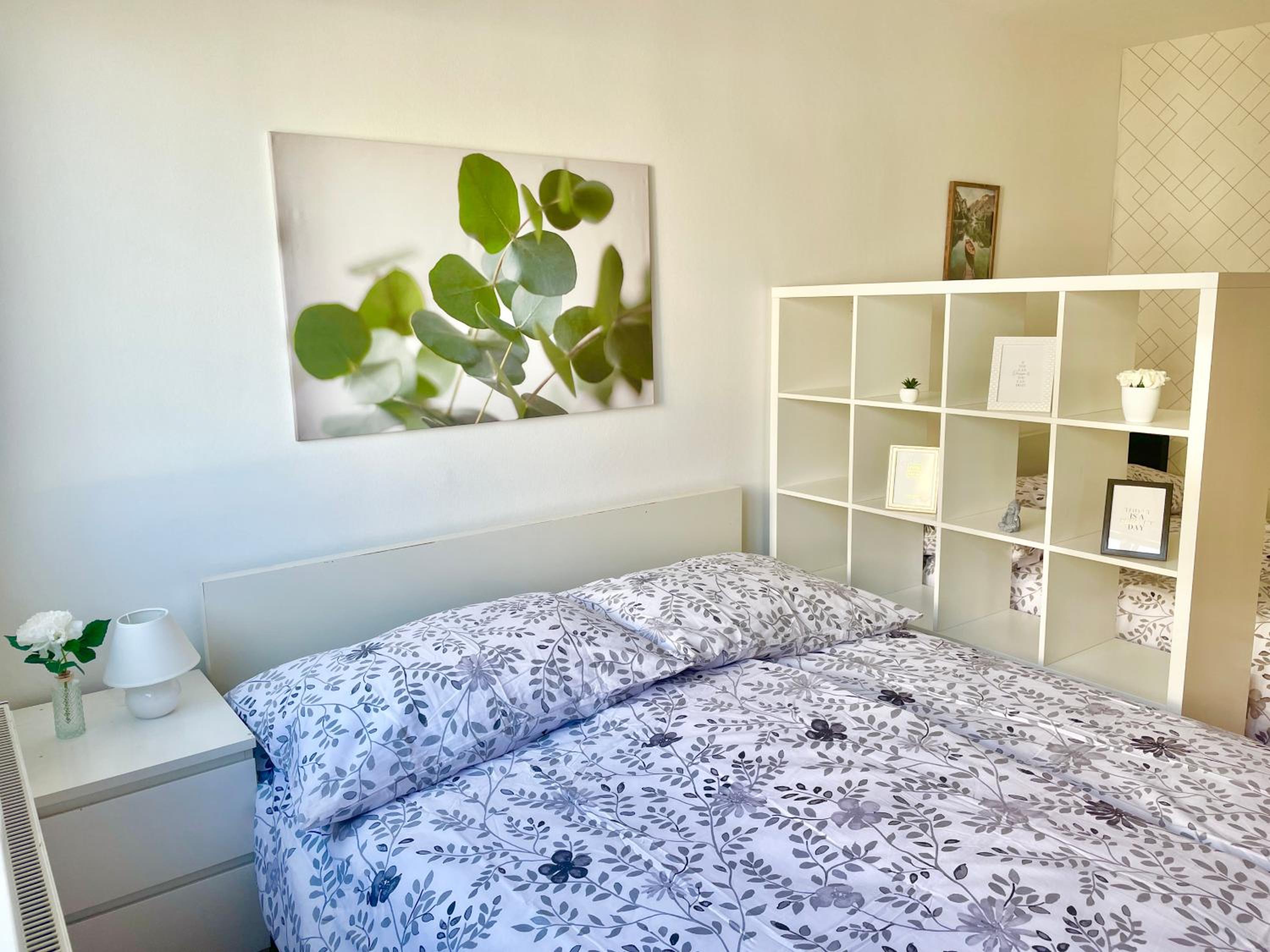Large 2 BR Apartment Close To Center