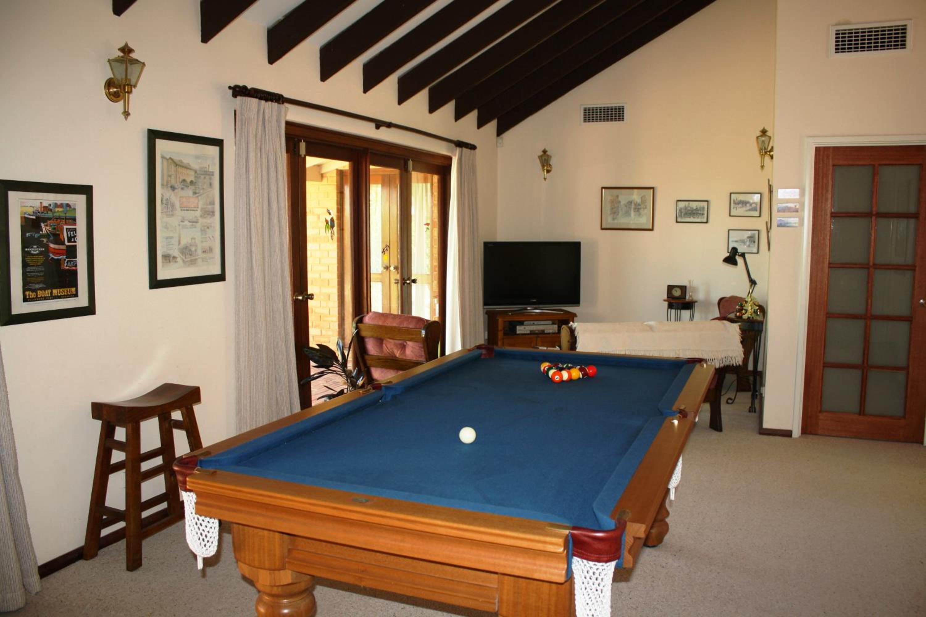Eleebana Guest House view 4