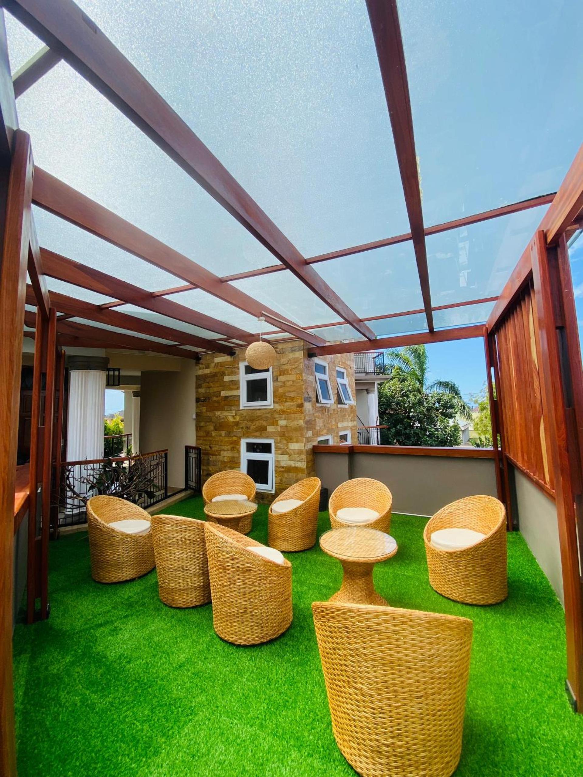 Jacomo Residences