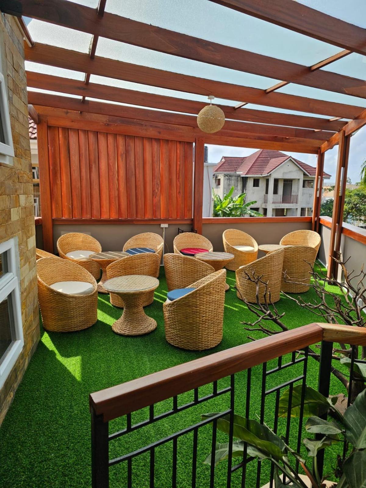 Jacomo Residences