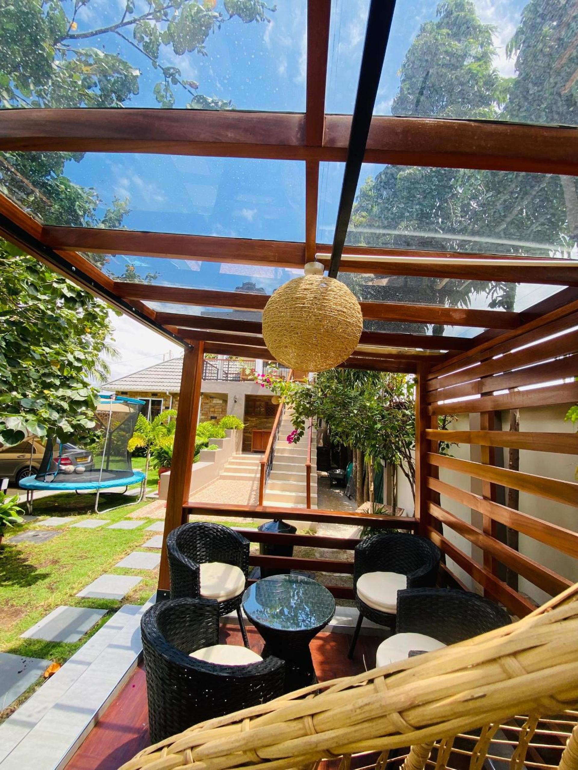 Jacomo Residences