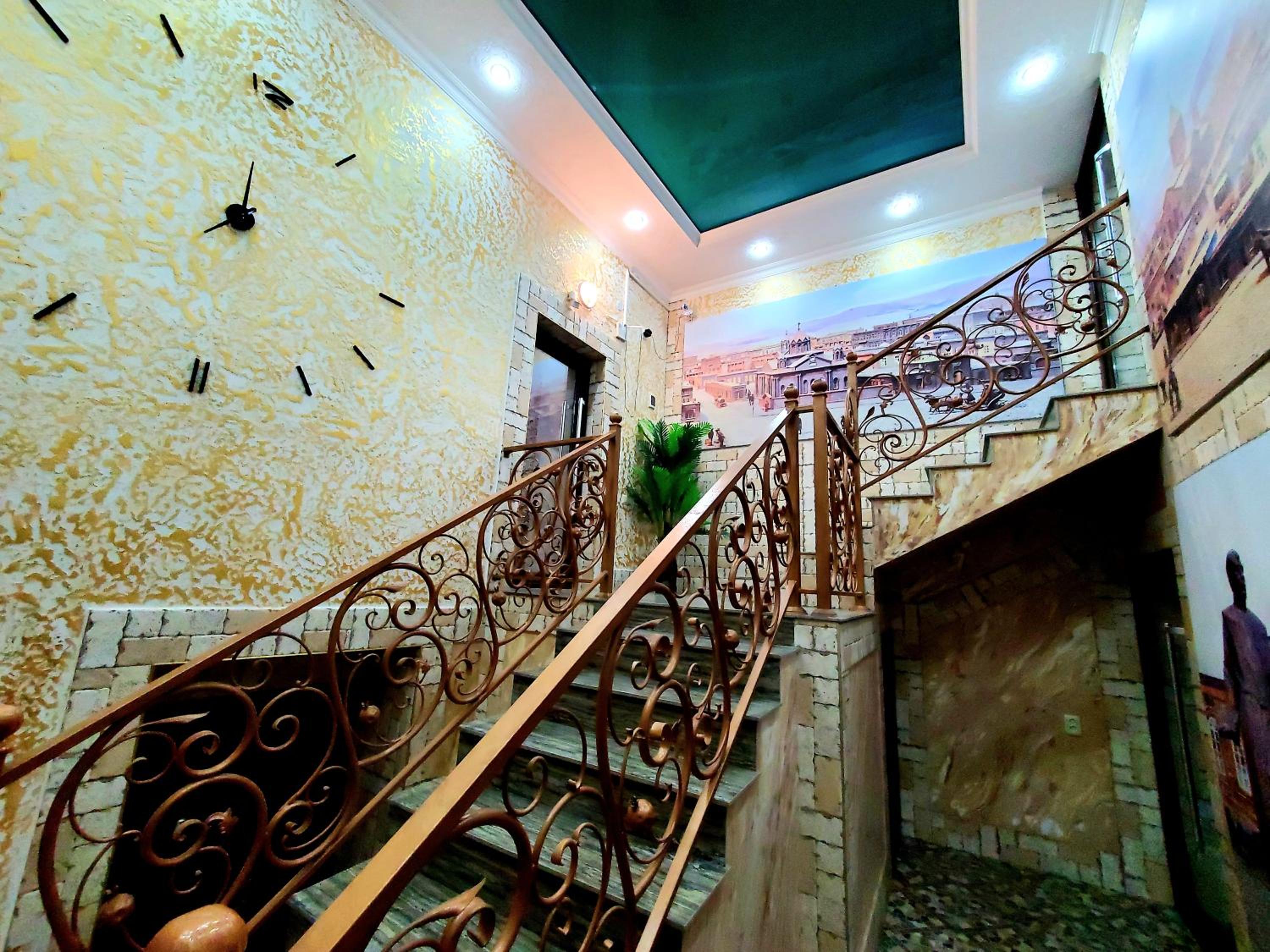 Guests Hausse SHARM