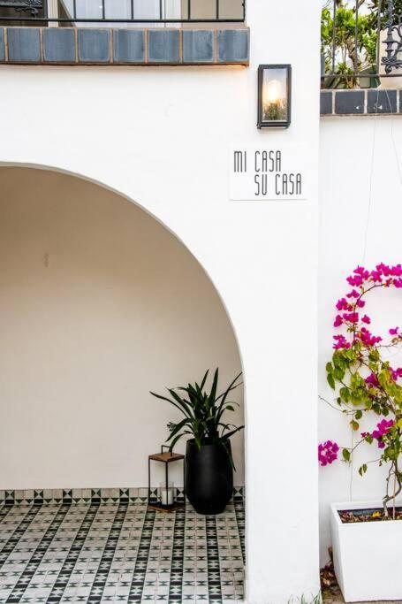 Mi Casa Su Casa