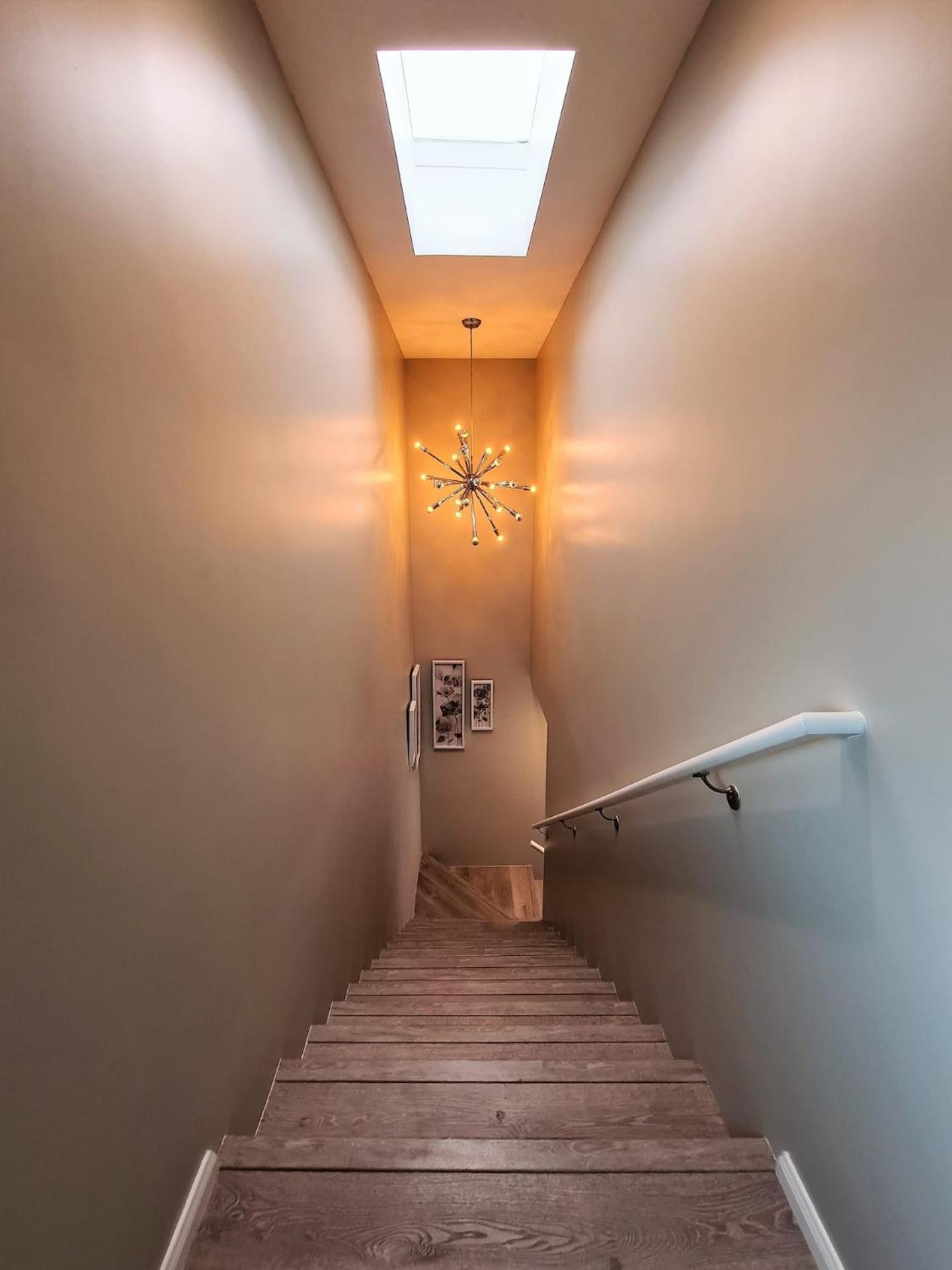 Prime LA 2 bedroom & 3 bath home Beverly Hills adj
