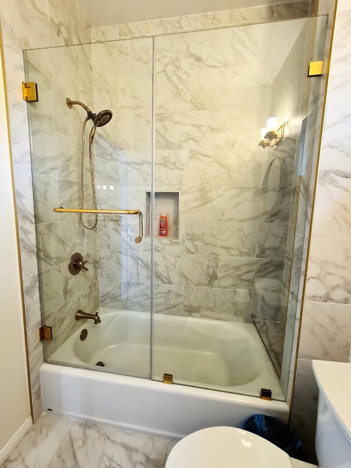 Prime LA 2 bedroom & 3 bath home Beverly Hills adj