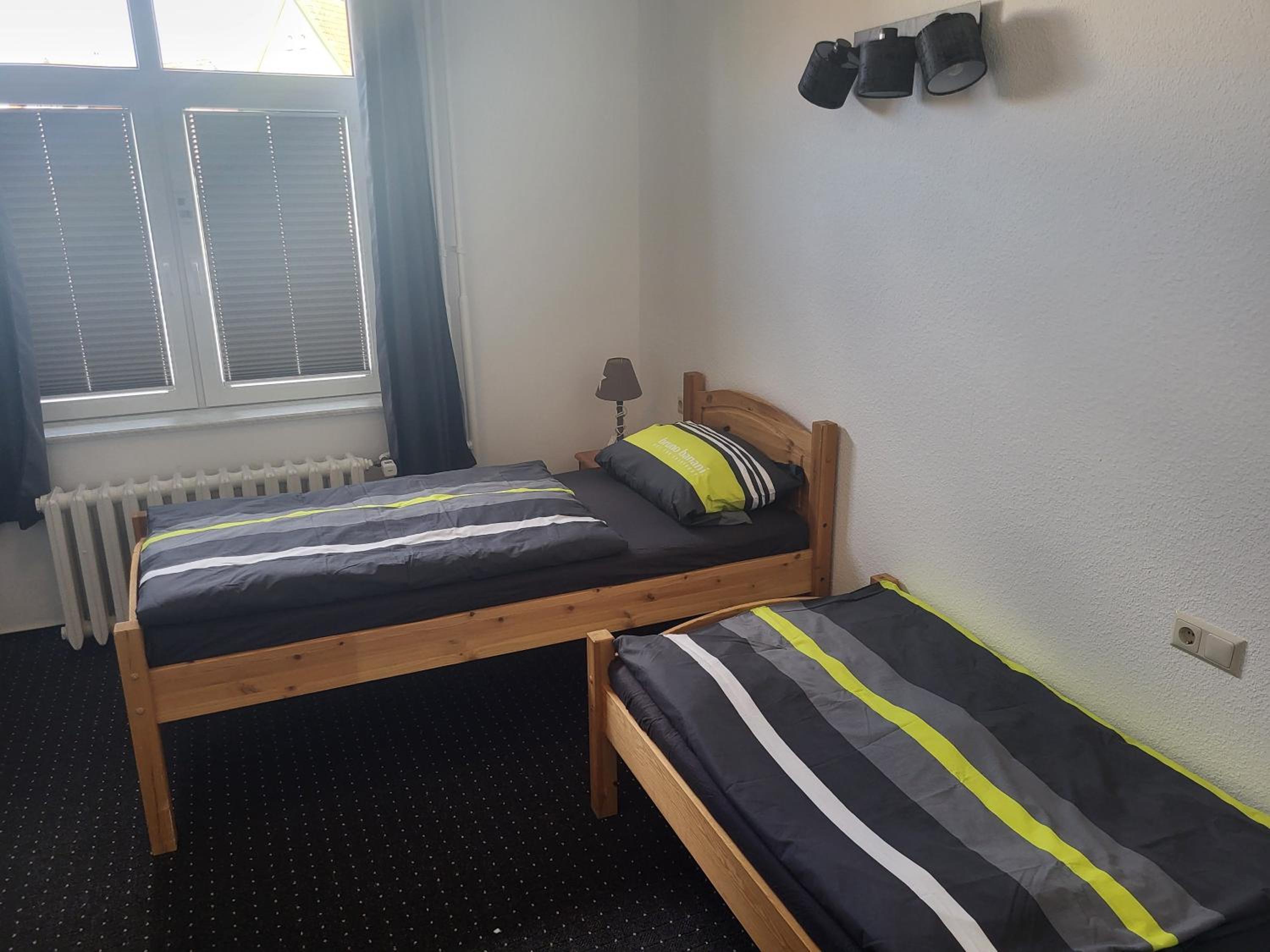 Große Wohnung im EG mit 2xAC