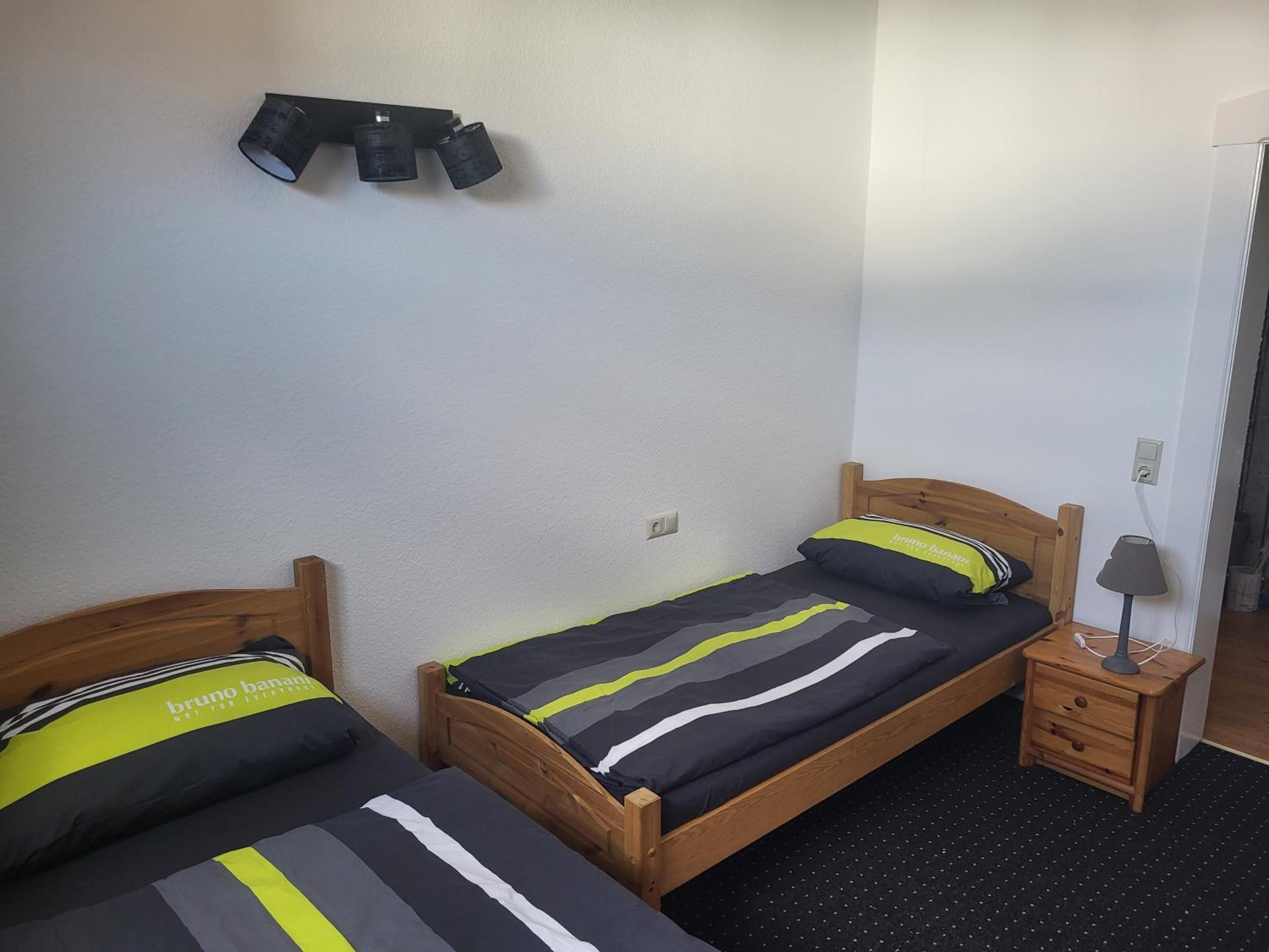 Große Wohnung im EG mit 2xAC