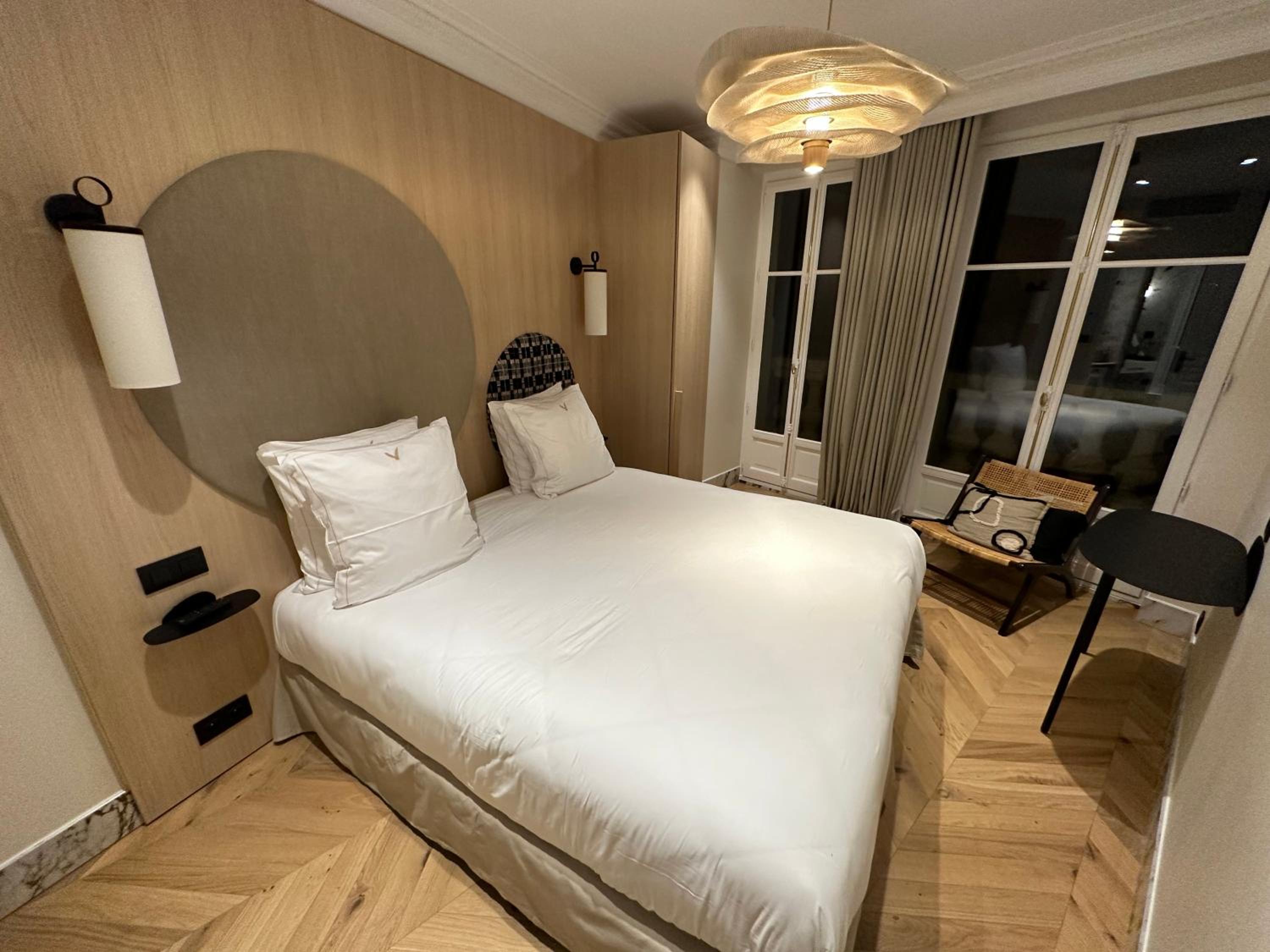 Double and Triple Rooms UNBEATABLE LOCATION by Piccadilly Circus view 5
