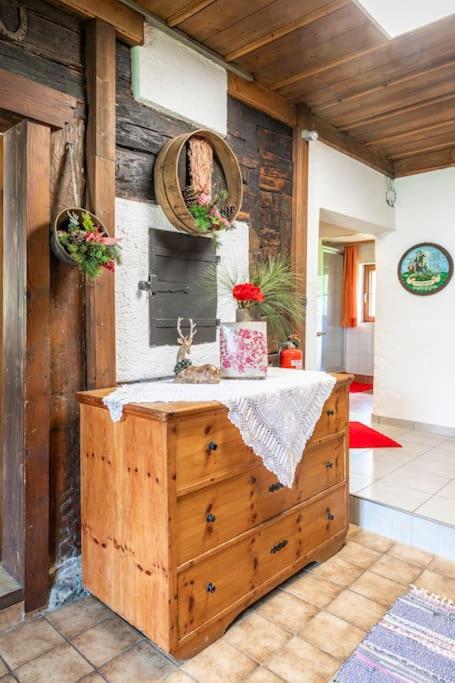 Traumhafte Auszeit in den Bergen Gemütliche Hütte für totale Entspannung