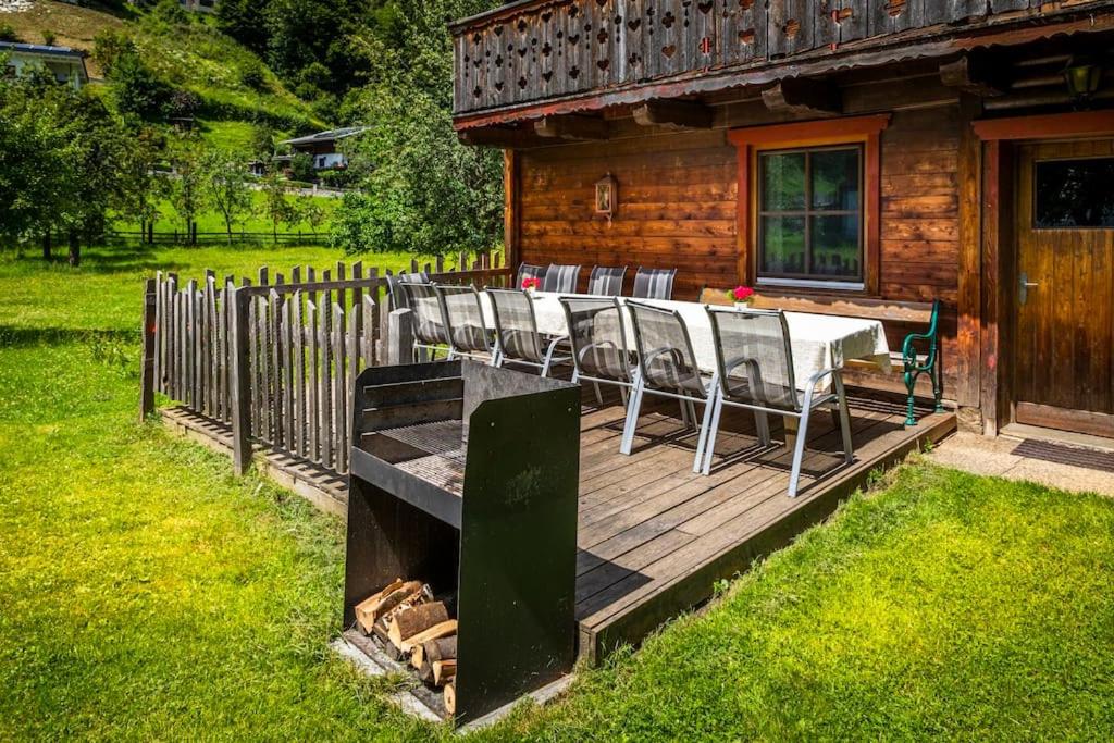 Traumhafte Auszeit in den Bergen Gemütliche Hütte für totale Entspannung