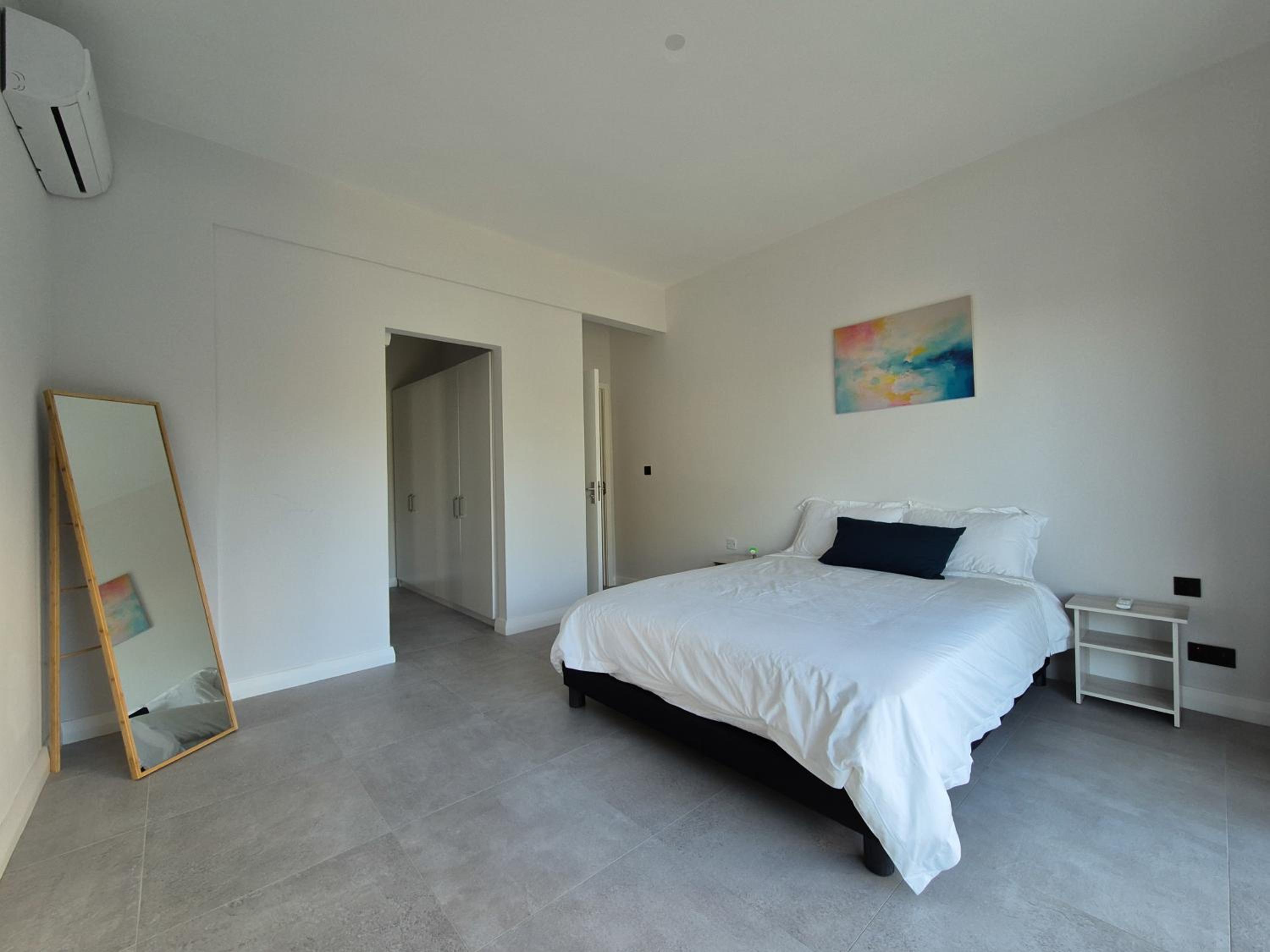 Uptamarin B1 photo 4