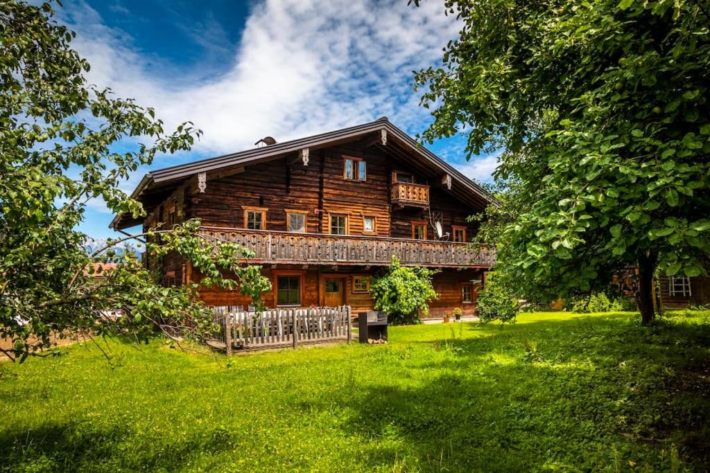 Traumhafte Auszeit in den Bergen Gemütliche Hütte für totale Entspannung
