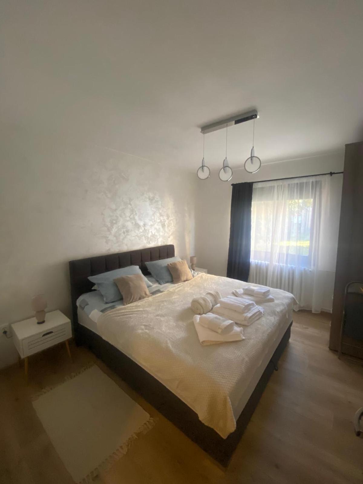 Apartment I&M - self check in & free parking - view 4