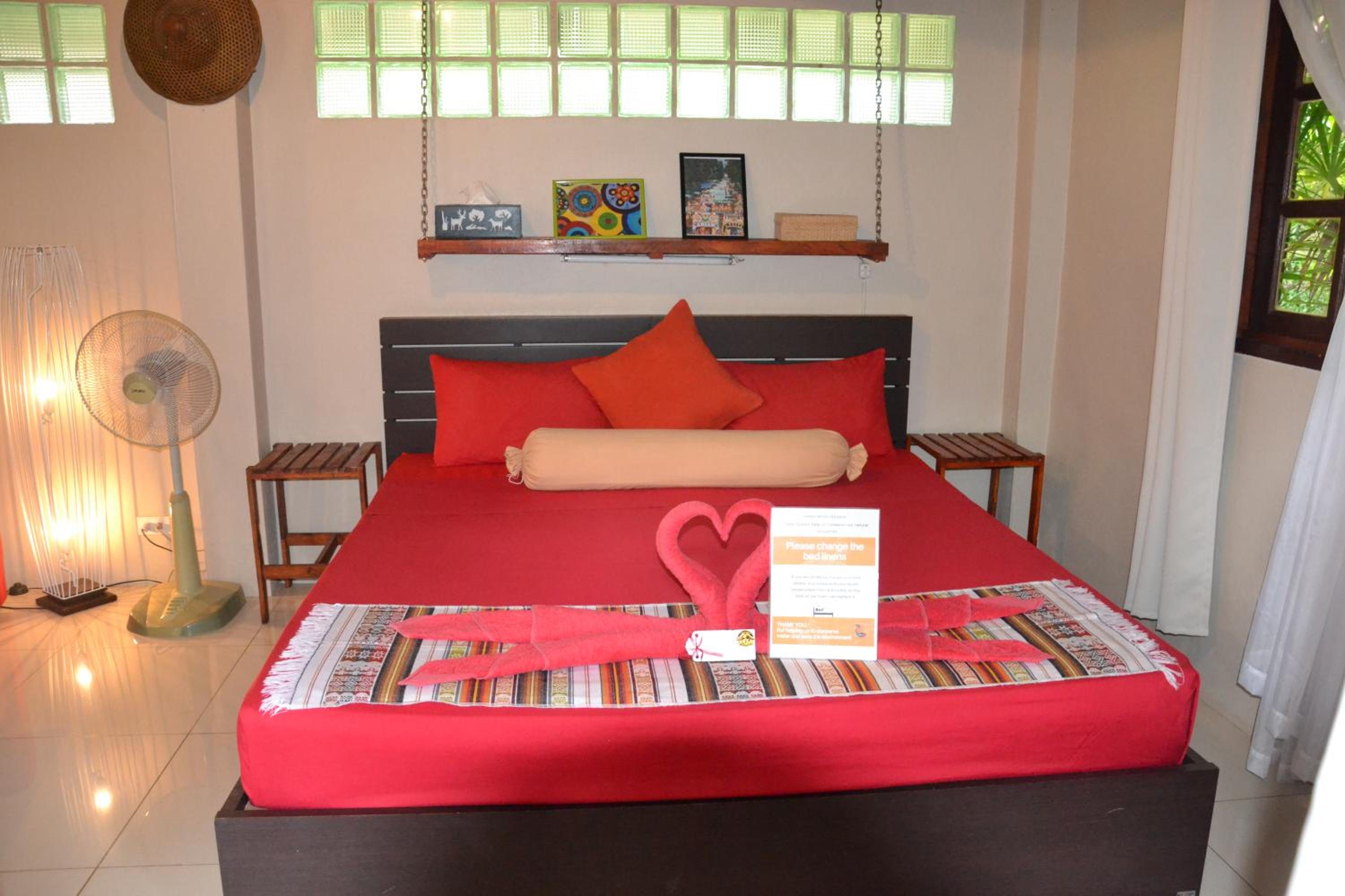 Red Moon Hideaway