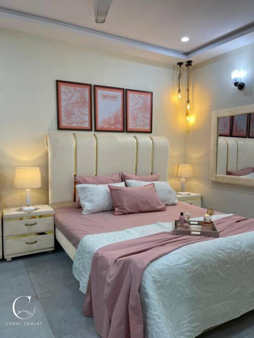 Luxury Studio Apartment,Free Wifi view 3