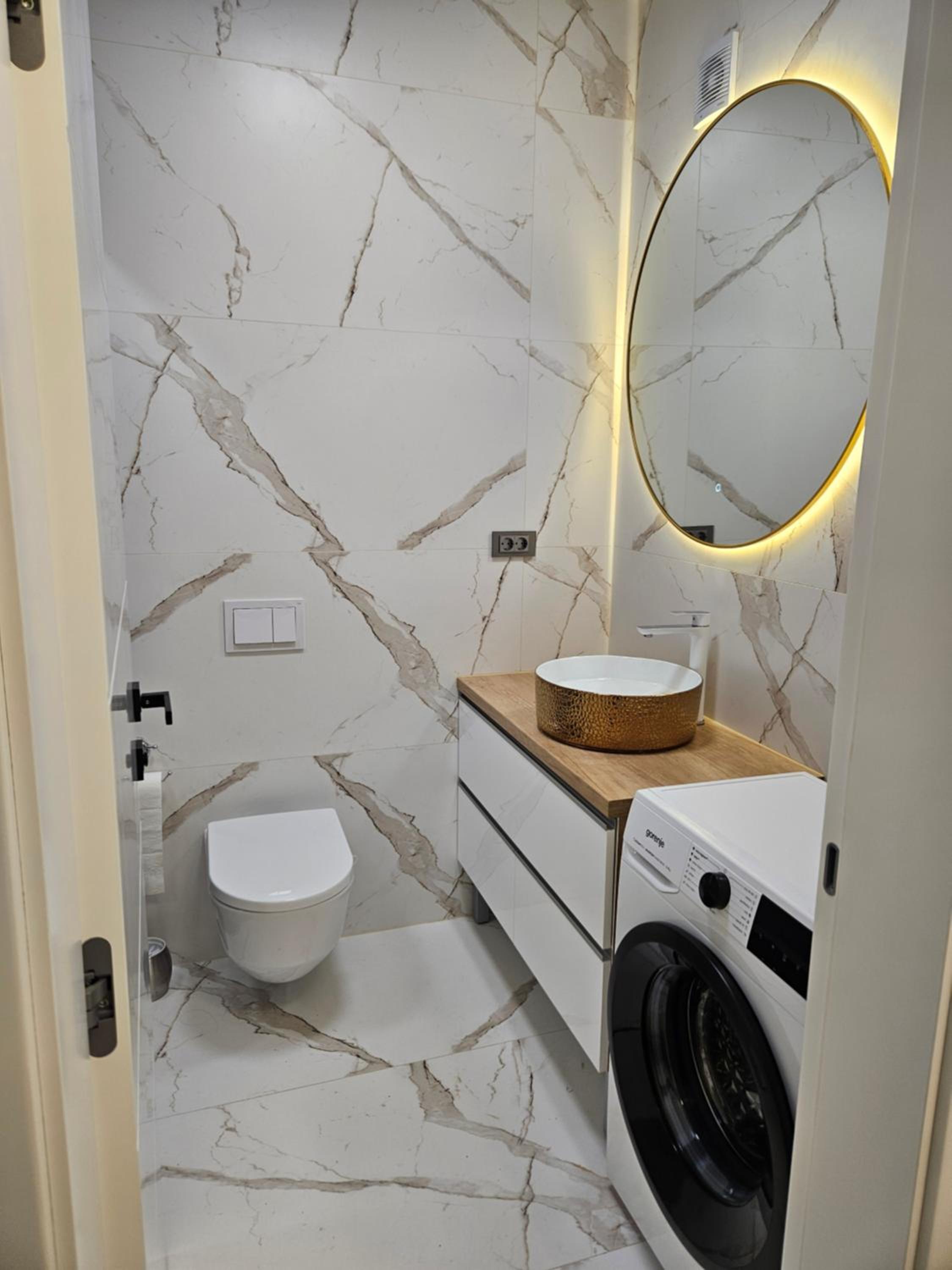 Apartman PETRUS close to OPUS ARENA and center view 2