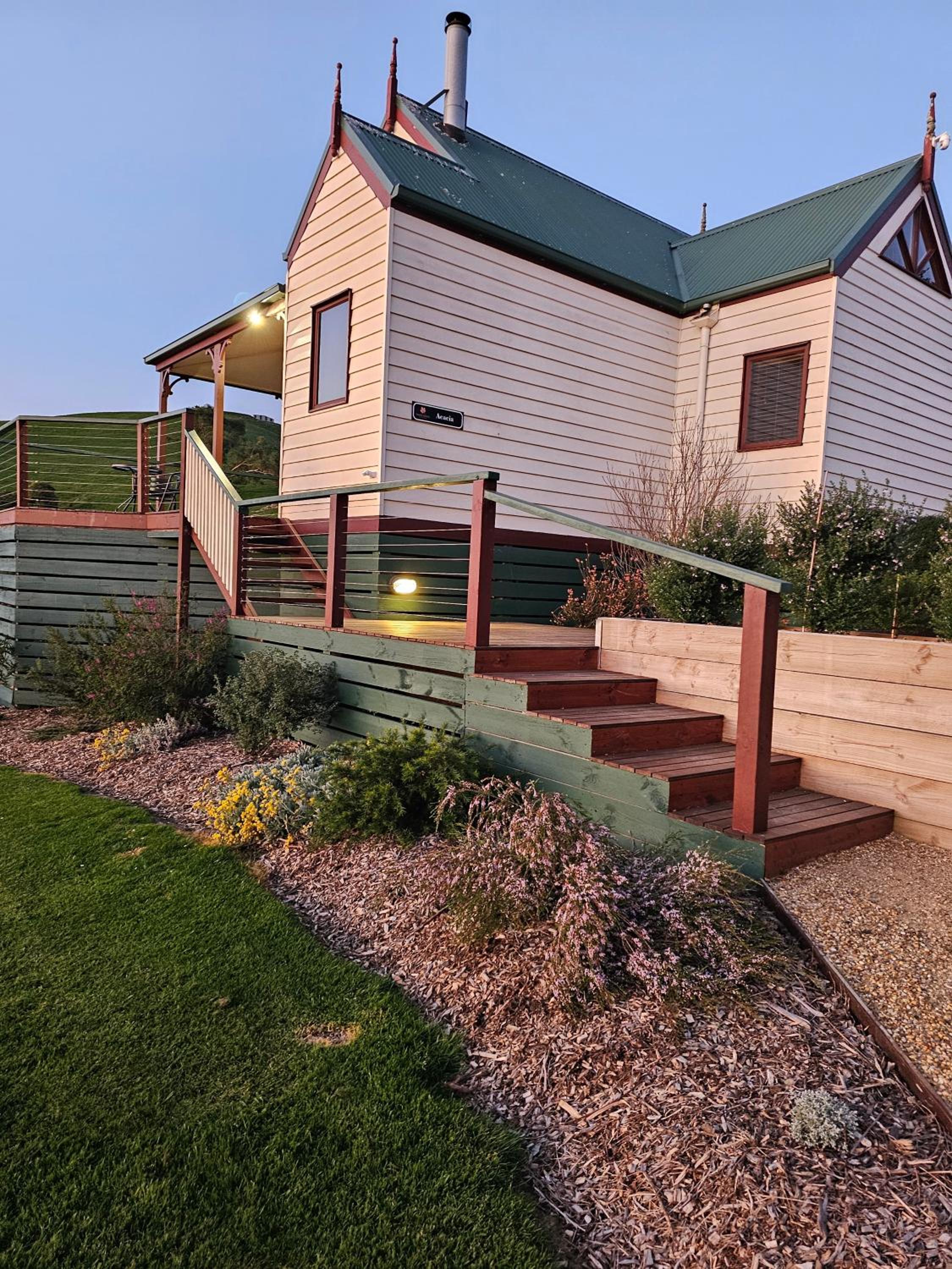 Maple Ridge Cottages