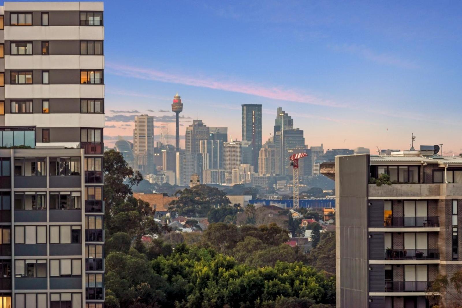 Luxury Retreat Sydney Airport Direct Train Line