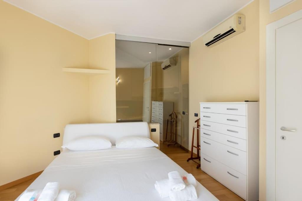 Spacious two bedrooms Solari area - Mirable PM