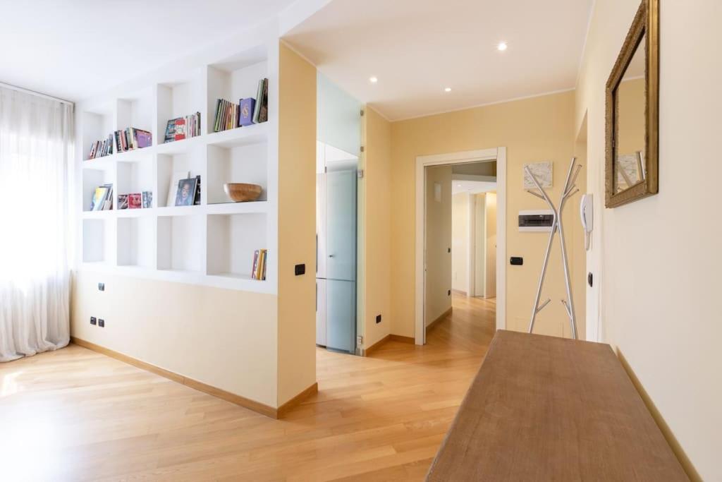 Spacious two bedrooms Solari area - Mirable PM
