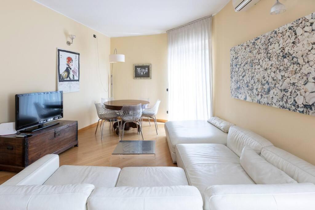 Spacious two bedrooms Solari area - Mirable PM