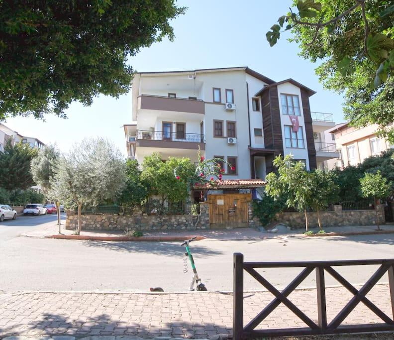 Antalya Konyaaltında tatil evimiz