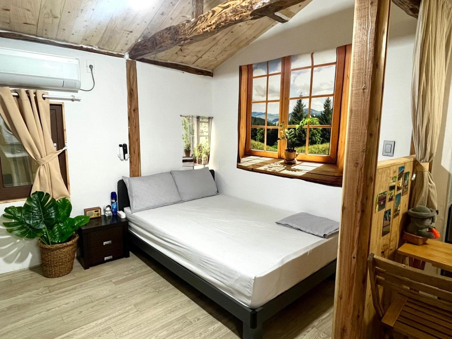 Gudeok Guesthouse