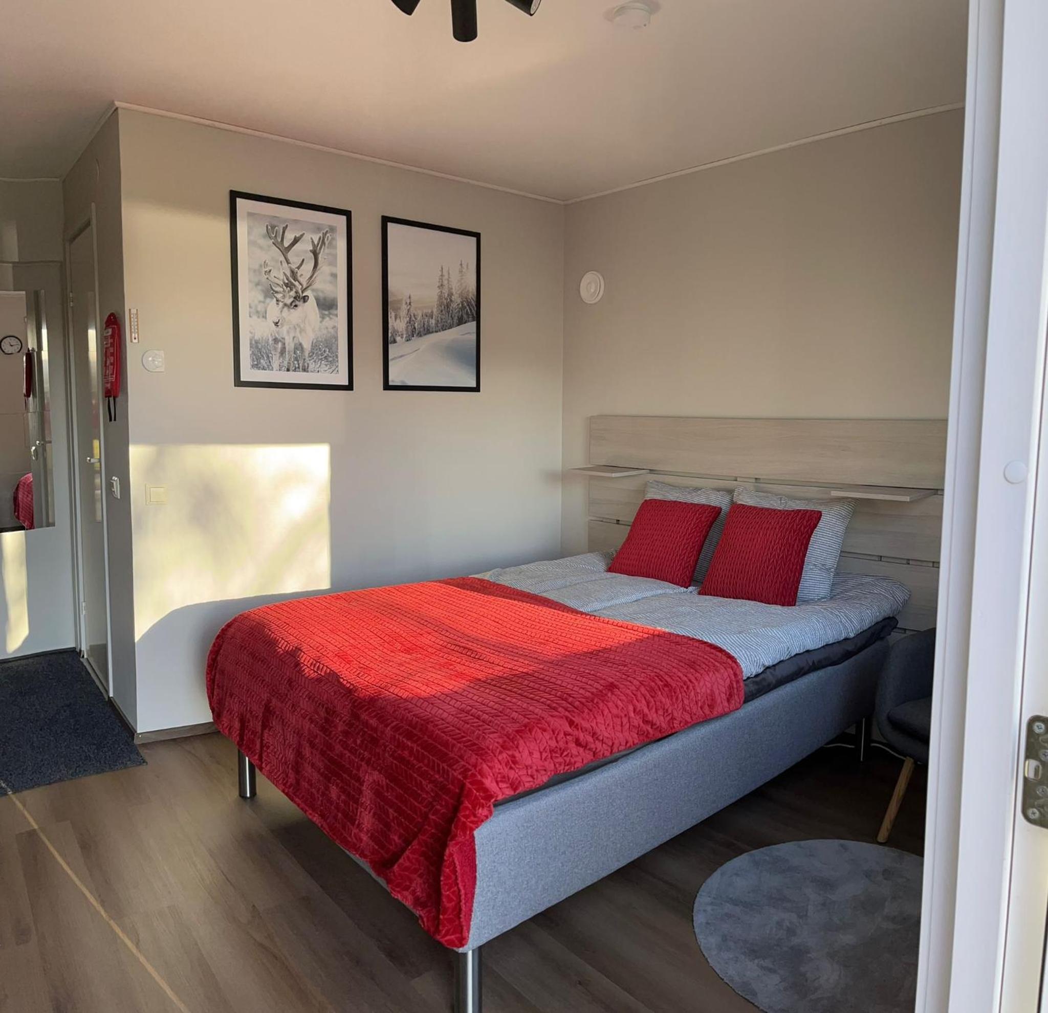 Cozy studio in 5 min drive from Santa Claus Village view 3