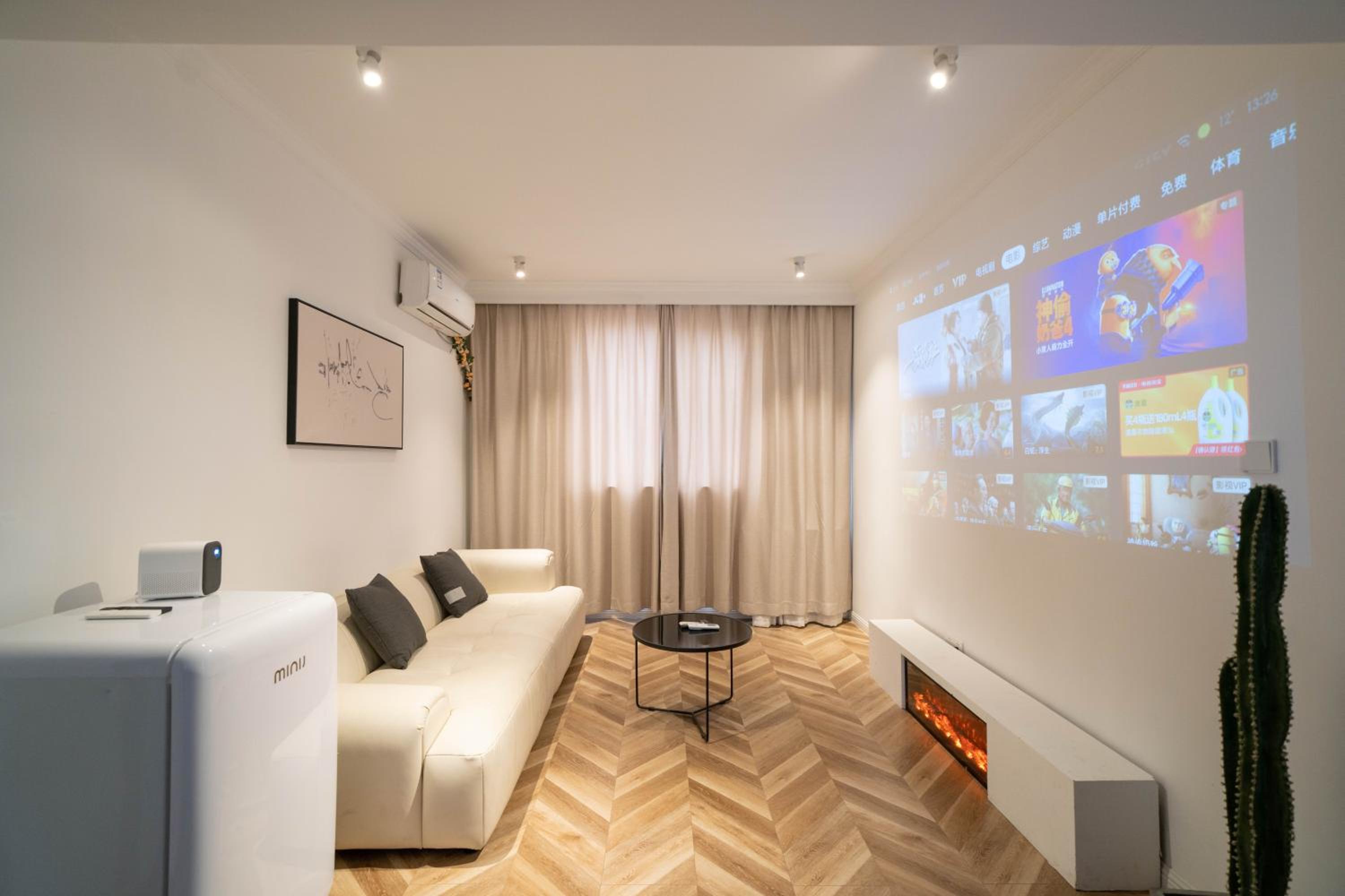 Shanghai Hills&Serendipity Coloured Glaze Family Homestay with 2 Bedrooms Near Line1&2 People Square