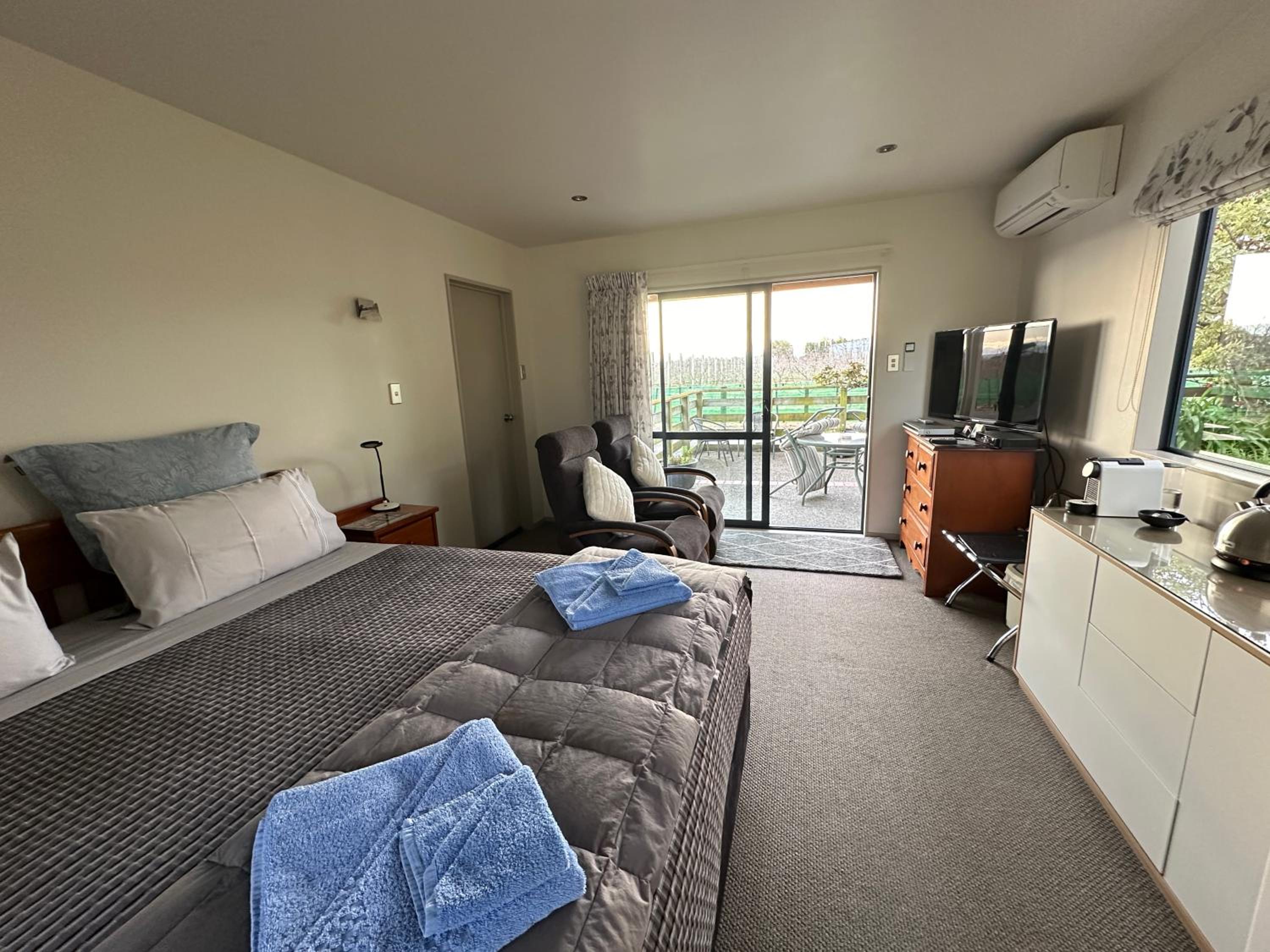 Bluebell Lodge and Cottage