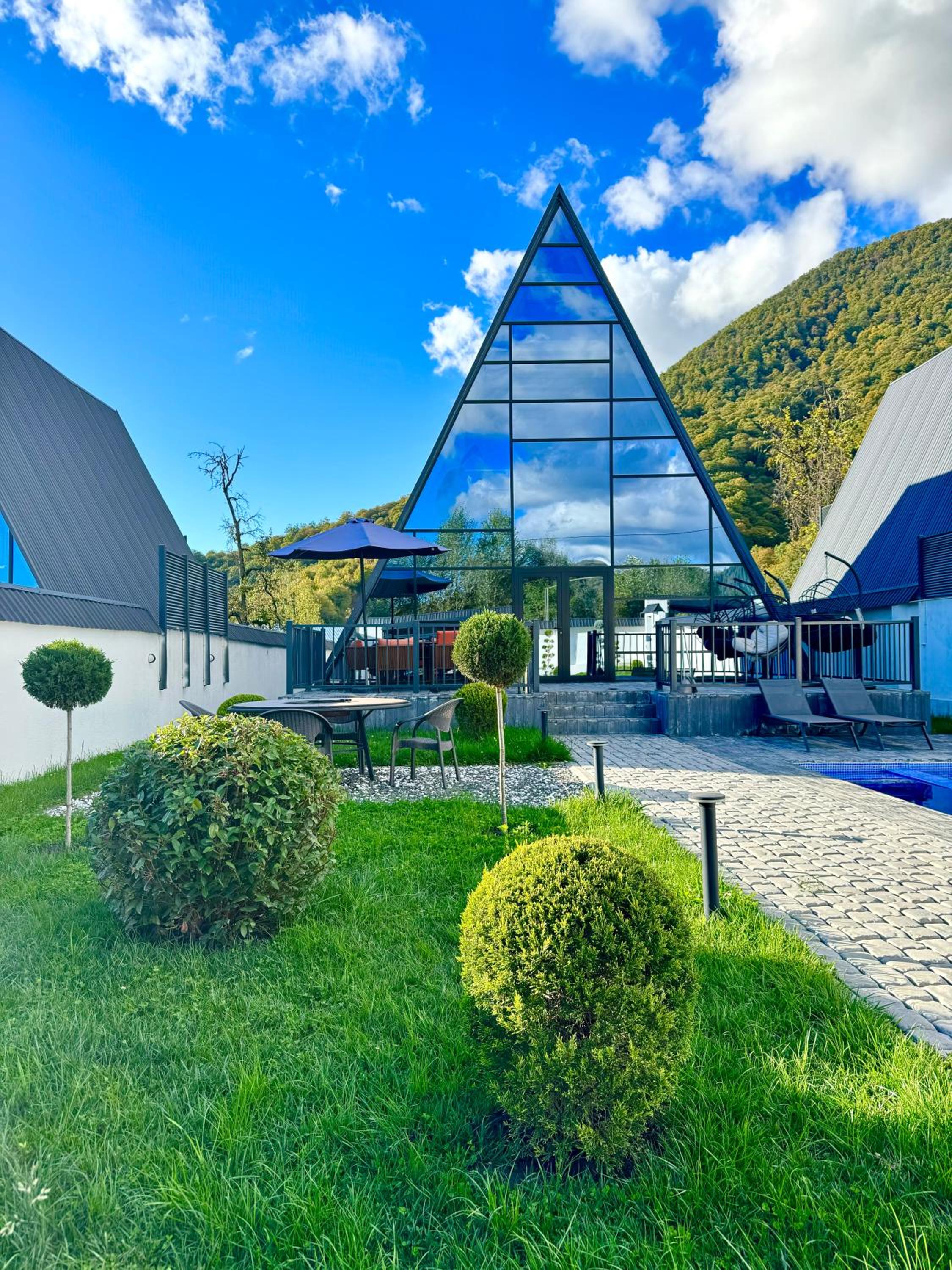 Qafqaz Falcon Chalet