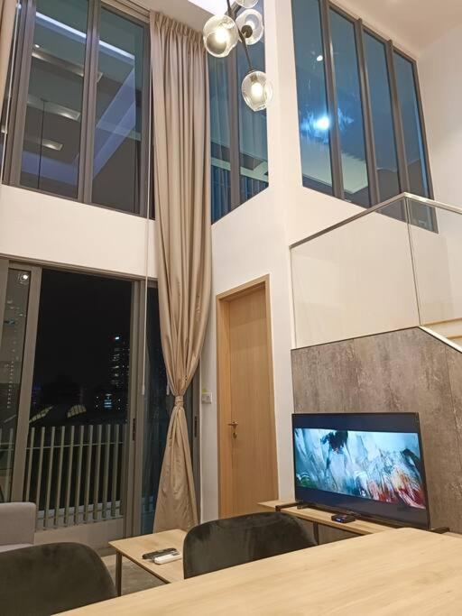 COL 915A Modern Duplex Studio KLCC