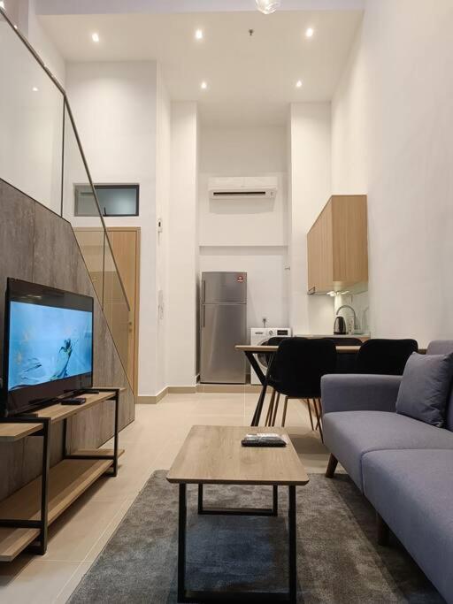 COL 915A Modern Duplex Studio KLCC
