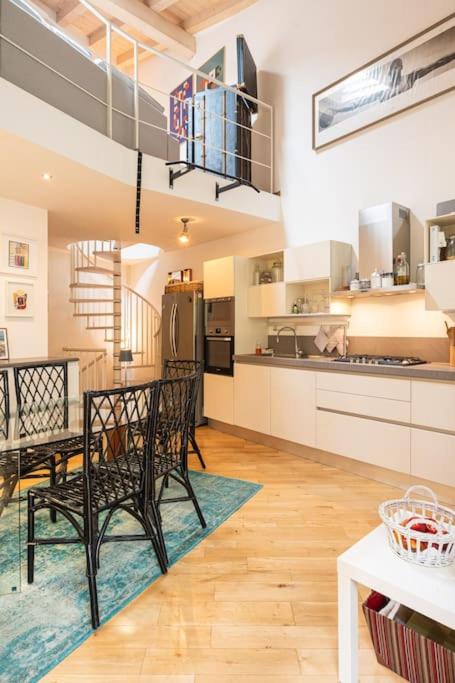 Spacious Loft onebdroom Fiera area - Mirable PM