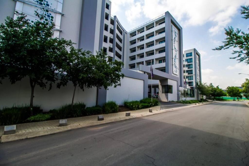 Lovely 1 Bedroom Apartment