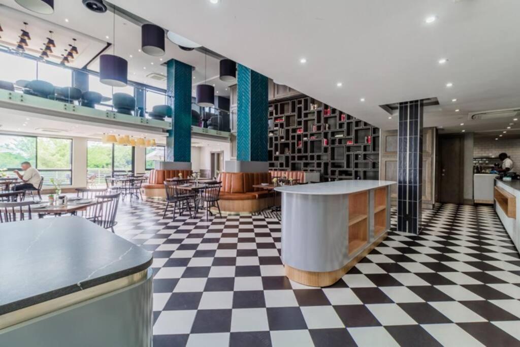 Lovely 1 Bedroom Apartment